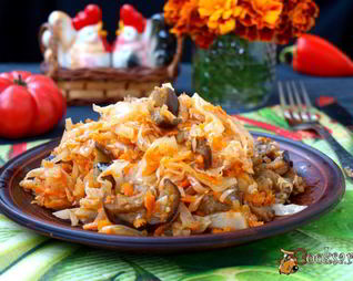 Тушеные баклажаны с капустой