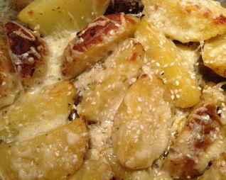 Запеченный картофель с сыром и кунжутом