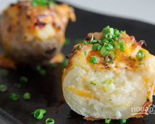 Запеченный картофель с сыром в духовке