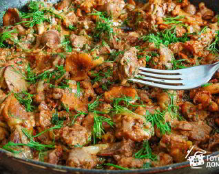 Куриная печень с грибами