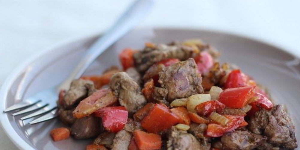 Рецепт куриная печень с овощами