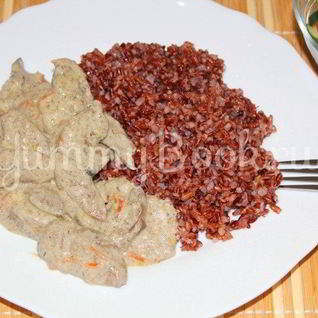 Куриная печень в сливочном соусе с карри