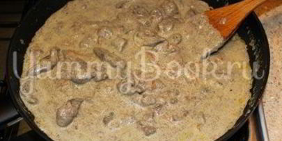 куриная печень в сливочном соусе с карри