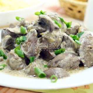 Куриная печень в сметане