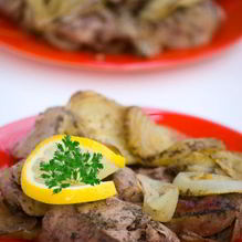 Рецепт Маринованная куриная печень со сладким перцем, луком, чесноком и имбирем