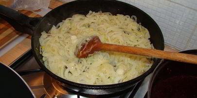 печень птицы в ягодном соусе