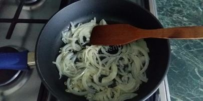 жареная печень с луком