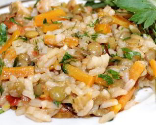 Ароматный плов с чечевицей