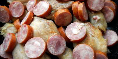 джамбалайя с бурым рисом и копченой курицей