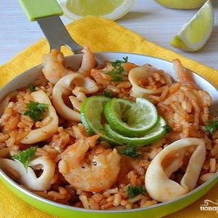Паэлья с кальмарами