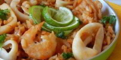 паэлья с кальмарами