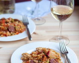 Паэлья с курицей и Чоризо