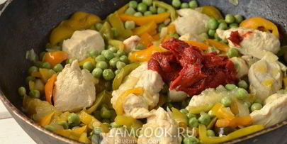 паэлья с курицей