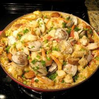 Паэлья с морепродуктами в духовке