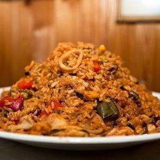 Паэлья в казане