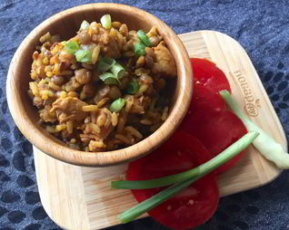 Плов из чечевицы с курицей в мультиварке