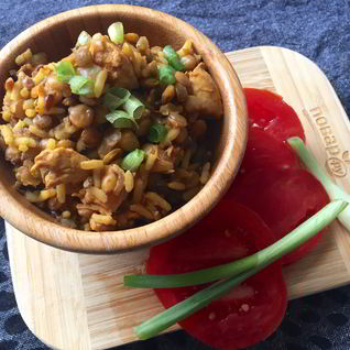 Плов из чечевицы с курицей в мультиварке