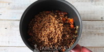 плов из гречки с грибами и орехами