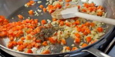 плов из киноа с грибами