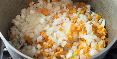 плов из красного риса