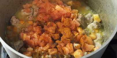 плов из красного риса