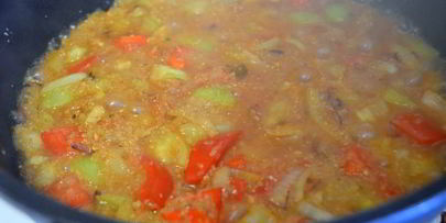 плов из кус-куса и куриного филе в восточном стиле