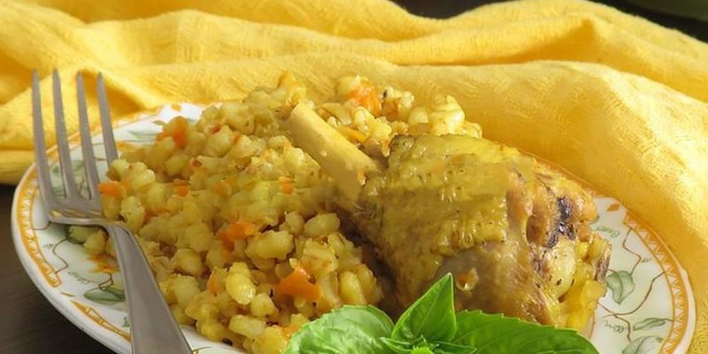 Рецепт плова иза перловок с курицея в мультиварке