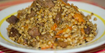 плов из перловки в мультиварке с мясом