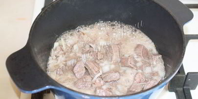 плов с говядиной в казане