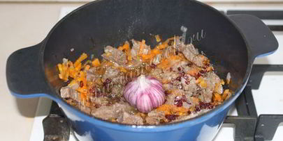 плов с говядиной в казане