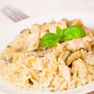 Плов с курицей и грибами