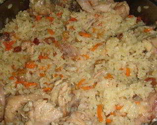 Плов с курицей и изюмом