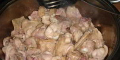 плов с курицей и изюмом