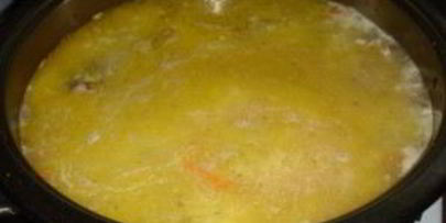 плов с курицей и изюмом