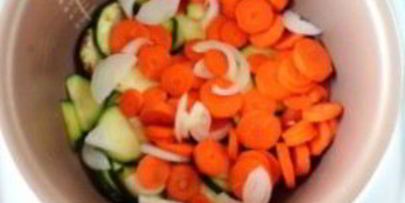 плов с курицей и кабачками