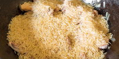 плов с курицей и лисичками