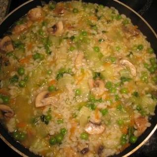 Плов с курицей и овощами