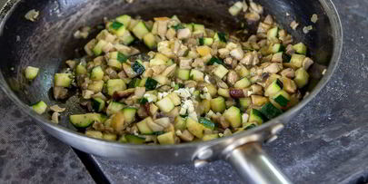 грибное рагу с диким рисом