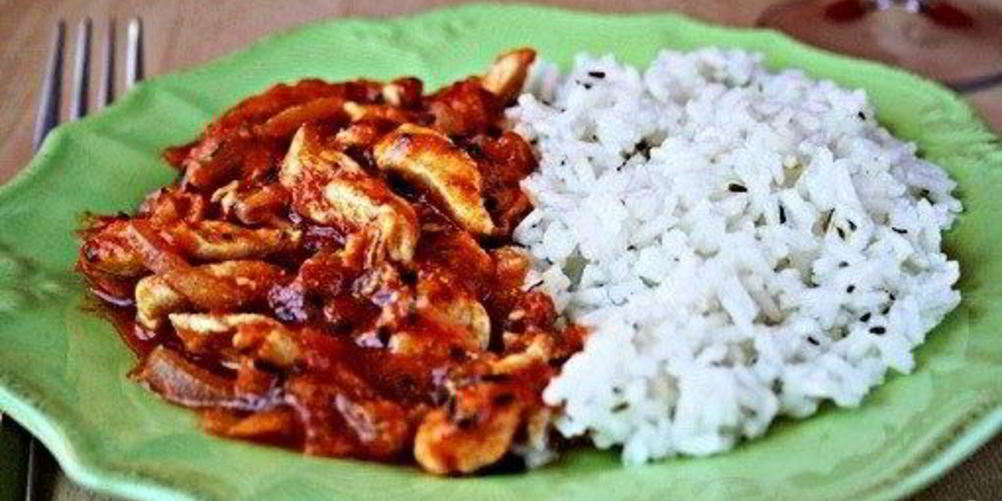 Рецепт куриное рагу с помидорами и луком