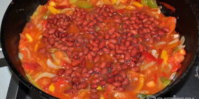 мексиканское рагу с мясным фаршем и фасолью