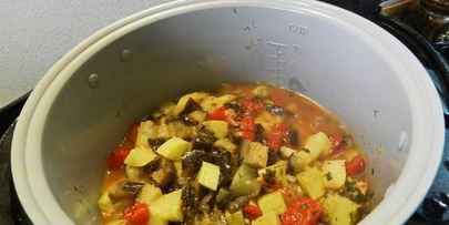 овощное рагу с баклажанами в мультиварке