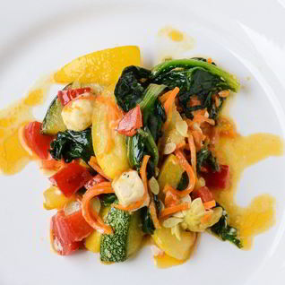 Овощное рагу со шпинатом