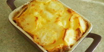 рагу из баранины с зернами граната и картофельным гарниром