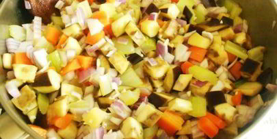 рагу из баранины с зернами граната и картофельным гарниром