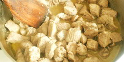 рагу из баранины с зернами граната и картофельным гарниром