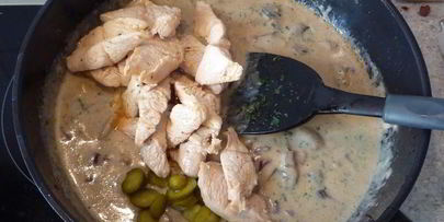 рагу из индейки по-строгановски