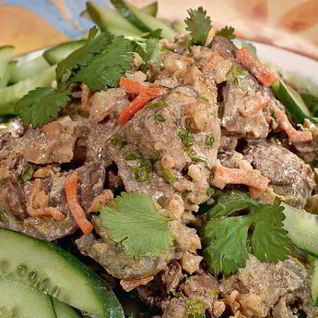 Рагу из куриной печенки с орехами