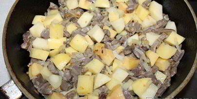 рагу из куриных желудочков