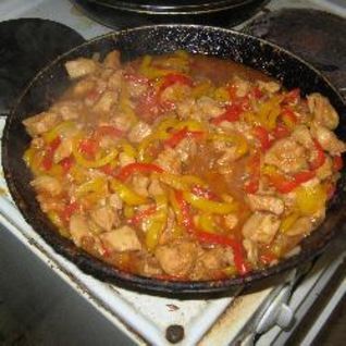 Рагу из курицы со сладким перцем