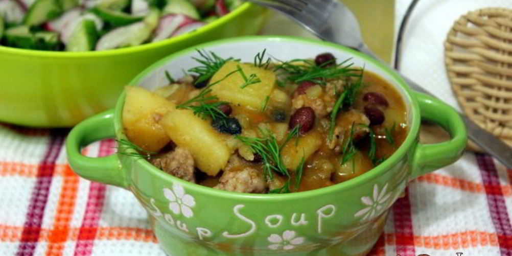Рецепт рагу с домашними колбасками и фасолью